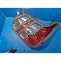 Mitsubishi Triton Mq  Left Taillight In Body