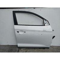 Hyundai Tucson Tl  Right Front Door