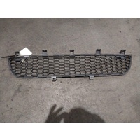 Mitsubishi Triton Mn Bumper Grille