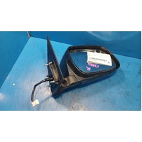 Toyota Hilux Right Power Door Mirror