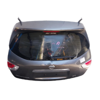 Nissan Pathfinder R52 St/St-L,  Tailgate