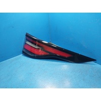 Land Rover Discovery L462, Right Taillight