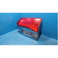 Jeep Grandcherokee Wk Right Rear Tailgate Lamp