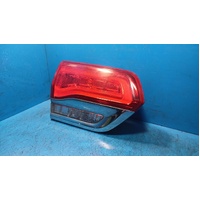Jeep Grandcherokee Wk Left Rear Tailgate Lamp