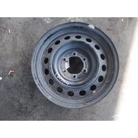 Toyota Hilux Fortuner, 17 X 7.5 Inch Steel Wheel