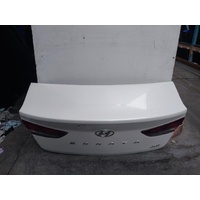 Hyundai Sonata Lf, Bootlid