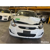 Hyundai Accent Rb Sport Right Headlamp