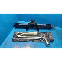 Mitsubishi Outlander Zj-Zk Jack Tool Kit