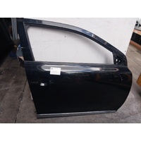 Suzuki Kizashi Fr  Right Front Door