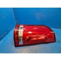 Mercedes Vito  447,  Right Taillight In Body