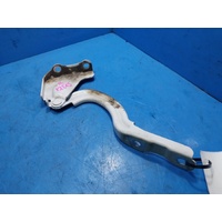 Hyundai I30 Pd Right Side Bonnet Hinge