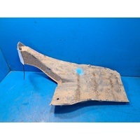 Mitsubishi Asx Xa-Xc Left Rear Guard Liner