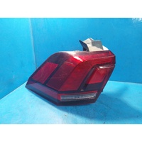 Volkswagen Tiguan 5Na, Left Taillight In Body