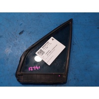 Subaru Forester Sk  Left Front 1/4 Door Glass