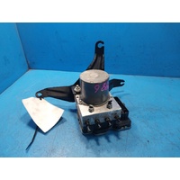 Toyota Hiace 300 Series, Abs Pump