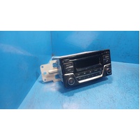 Nissan Navara Np300 Head Unit With Radio/Cd Player