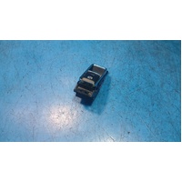 Mitsubishi Pajero Sport Qe  Elect Park Switch