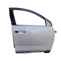 Kia Sorento Um  Right Front Door