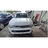 Mitsubishi Outlander Zj-Zk Front Bumper Lower Reinforcement