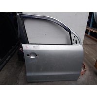 Volkswagen Amarok 2H Right Front Door