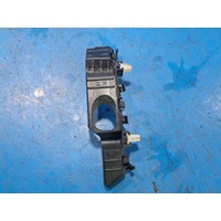 Hyundai Tucson  Nx4,  Front Bumper To Guard Bracket (Rh Side)