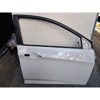 Hyundai Accent Rb Right Front Door