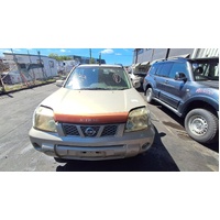 Nissan Xtrail T30,  Fuel Door