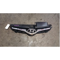 Hyundai Elantra  Md,  Bonnet Catch Cover