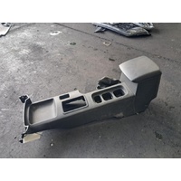 Nissan Navara D40 Console