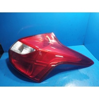 Ford Focus Lw Hatch, Right Taillight (Led Stripe Type)