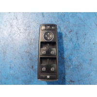 Mercedes Cla Class Right Front Power Window Master Switch