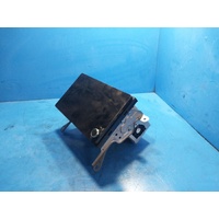 Toyota Hiace 300 Series, 8 Inch Touchscreen Head Unit W/ Display Unit