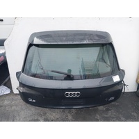 Audi Q5 Fy  Tailgate