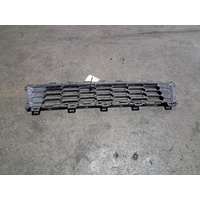Mitsubishi Triton  Mq,  Bonnet Catch Cover