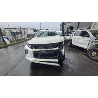 Mitsubishi Triton Mr Right Headlamp