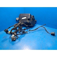 Kia Cerato Yd  Engine Bay Fuse Box