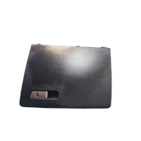 Audi Q3 8U, Glove Box