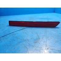 Volkswagen Tiguan Right Inner Taillight In Bumper Reflector