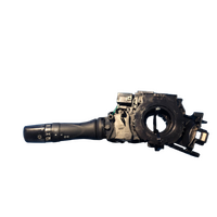 Suzuki Baleno Flasher Switch