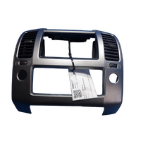 Nissan Navara D40 Vin Mnt  Radio Facia/Trim