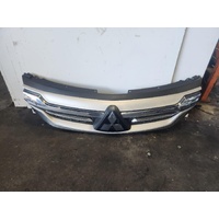 Mitsubishi  Pajero Sport Radiator Grille