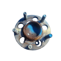Hyundai I30 Left Rear Hub Assembly
