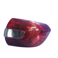 Ford Everest Ua Right Taillight In Body