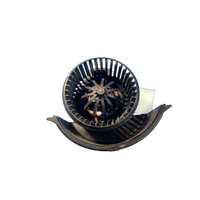 Volkswagen Amarok Cayenne Touareg Audi Q7 Front Heater Fan Motor