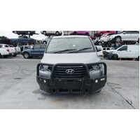 Hyundai Iload Imax Tq Tailgate Handle Only