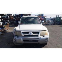 Mitsubishi Pajero Np Left Front Door