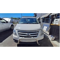 Hyundai Iload Imax Tq Tailgate Handle Only