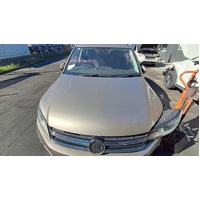 Volkswagen Tiguan 5N Hazard Light Switch