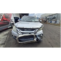 Isuzu Mu-X 85Ggr Right Taillight In Bumper
