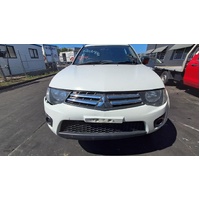 Mitsubishi Triton Ml-Mn  Washer Bottle